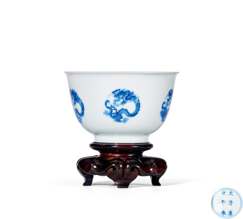 清康熙 青花团龙纹茶圆
